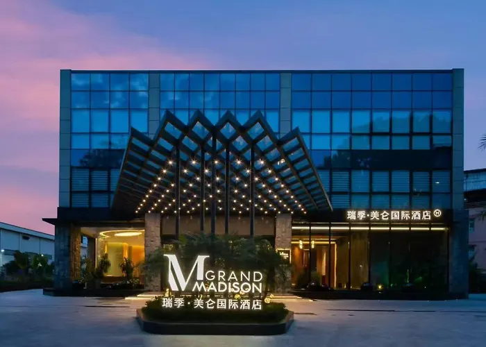 Huangpu Rui Ji Mei Lun International Hotel